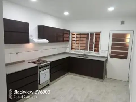 Depto Tipo Casa en Venta de 3 ambientes