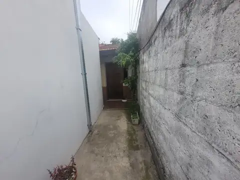 Depto Tipo Casa en Venta en Banfield, USD 70.000