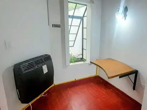 Casa 2 ambientes con 1 baño