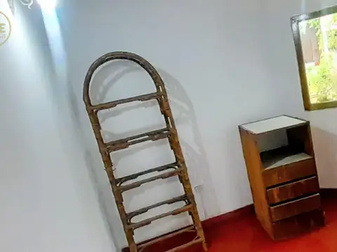 Casa en Alquiler con 2 cocheras