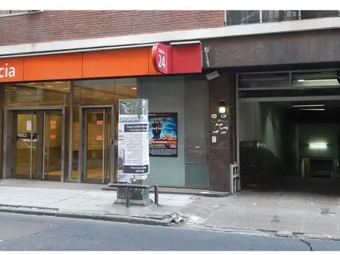 Cochera a la venta en Tribunales