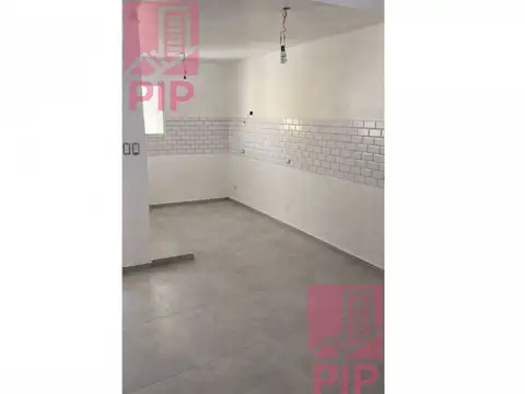 Casa en Venta en El Palomar, USD 145.000