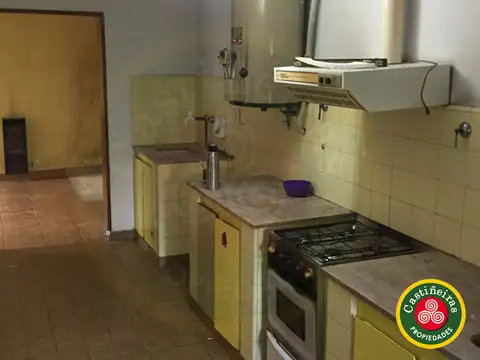 Venta - Ph - 2 Dormitorios - Garage / Quincho - Patio y Jardin - Muy buena Ubicacion  