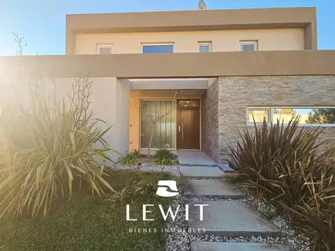 Casa en Venta en Neuquén, USD 630.000