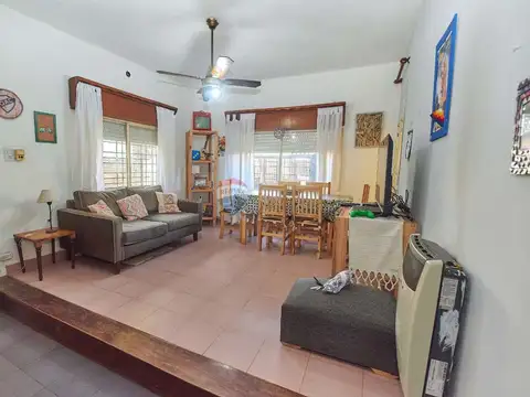 Joaquín V González e/ Bolivia y Avenida del Sur 4200