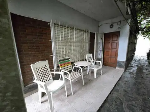 VENTA CASA 4 VIVIENDAS C/LOCAL COMERCIAL, LA REJA