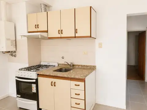 Departamento en Alquiler en Luis Agote, $ 440.000