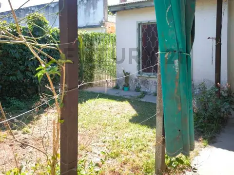 98 e/ 5 y 6 500, Piso 0