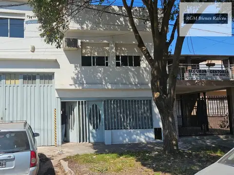 Local en villa gobernador galvez