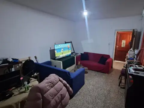 Depto Tipo Casa en Alquiler de 3 ambientes
