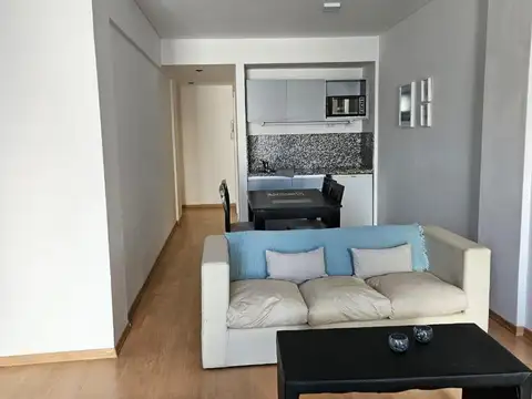 Departamento en Alquiler Temporal en Colegiales, USD 650