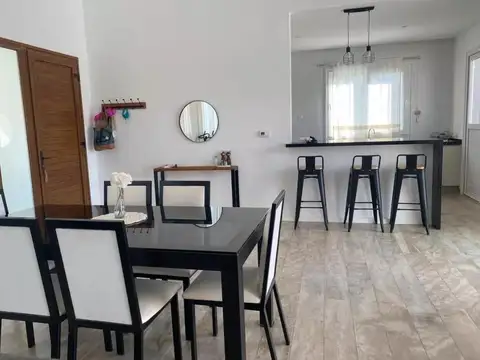 Casa en Venta en Pilar del Este - Santa Guadalupe, USD 195.000