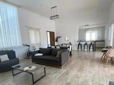 En Venta, Divina Casa En Santa Guadalupe, Pilar Del