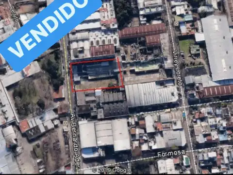 Depósito de 1540 m2 cubiertos,  a tan solo 50 mts de la Av. Velez Sarsfield - VENDIDO