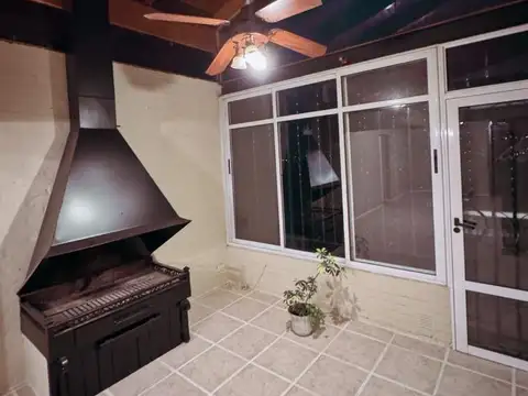 Casa vista al lago 3 dormitorios 