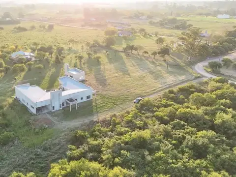 Importante Casa a Terminar Col. Hughes