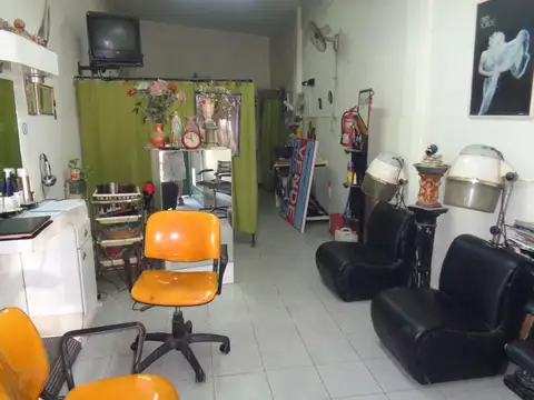 Local en Alquiler en Parque Centenario, $ 650.000