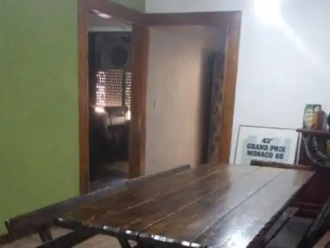 Casa 4 ambientes con 1 baño