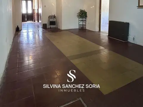 Casa 4 ambientes con 1 baño