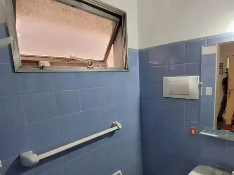 Suipacha 600, Piso 4