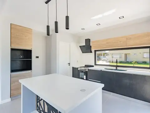 Colectora 12 De Octubre 56500