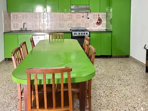 Casa en Venta en Lomas De Zamora, USD 180.000