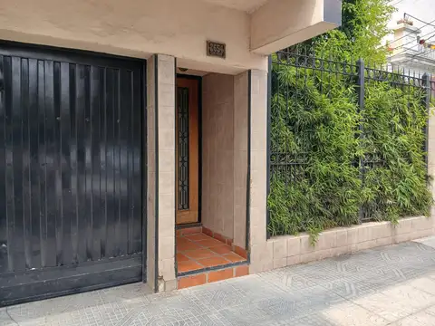 Depto Tipo Casa en Alquiler de 3 ambientes