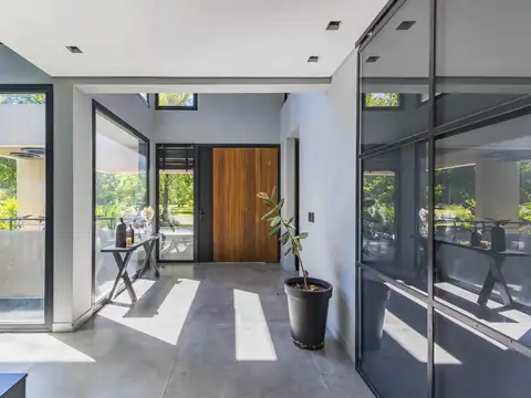 Barrio LA RASTRA, Ayres de Pilar