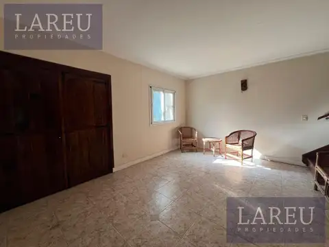 Casa 6 ambientes con 3 baños