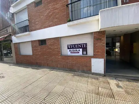 Departamento 4 Ambientes – Solo uso Comercial - Excelente ubicación Lanusita.