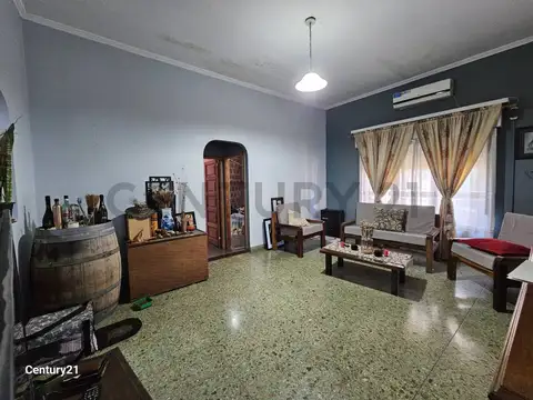 Casa en Venta en Villa Adelina, USD 140.000