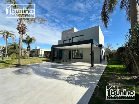 Avenida Fuerza Aerea