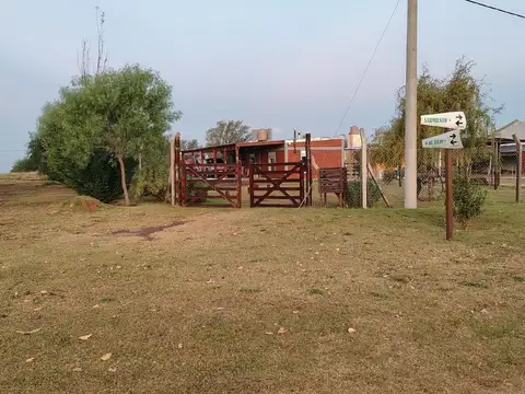 Quinta en 9 de Julio esquina Sarmiento.