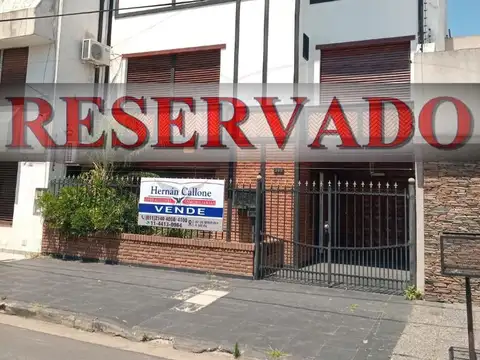 EXCELENTE CASA DE 4 DORM. CON PILETA EN RAMOS MEJÍA