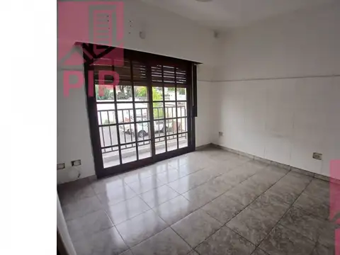 Departamento en Alquiler en Haedo, $ 500.000