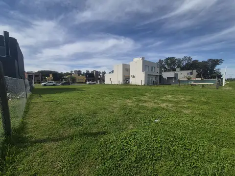 VENTA -  Terreno 330M2 (2 unidades continuas) - Brisanova, Pueblo Esther.