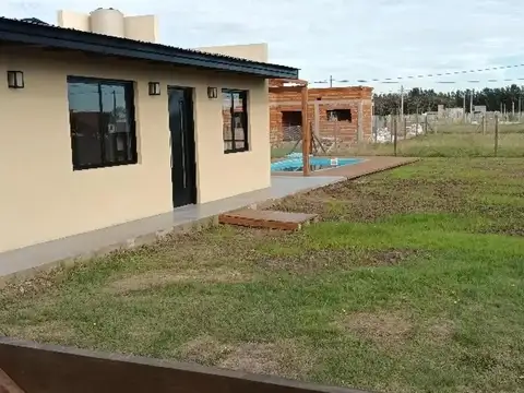 Casa en venta - 1 Dormitorio 1 Baño - Abasto