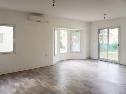 Casa en Alquiler de 3 dormitorios