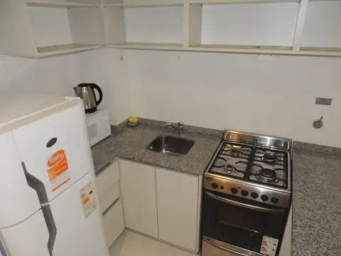 VENTA DE MONOAMBIENTE CON BALCON, RECOLETA. E-FURIO.