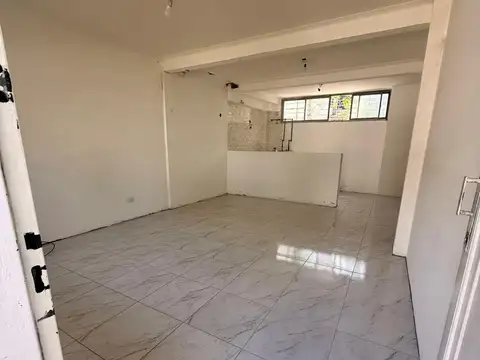 Venta PH con entrada independiente, Villa Raffo