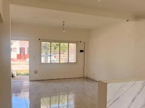 Depto Tipo Casa en Venta de 2 dormitorios