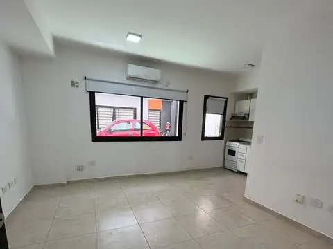 Departamento en Alquiler en Banfield, $ 450.000