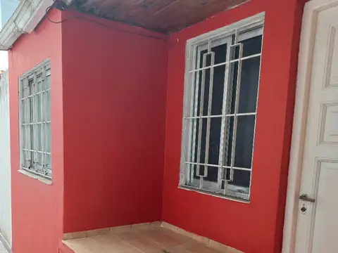 PH MONOAMBIENTE  CON ENTREPISO COCINA BANO PATIO  SIN EXPENSAS