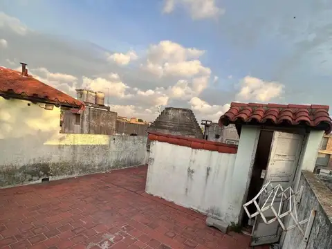 Depto Tipo Casa en Alquiler en Valentin Alsina, $ 530.000