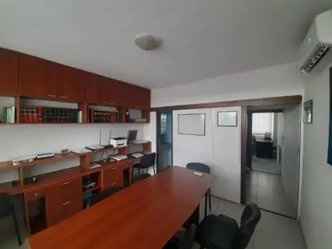 Oficina en Alquiler en Centro, $ 700.000