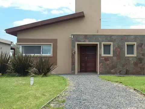 Casa en Venta en Lobos, USD 138.000
