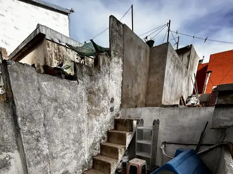 Depto Tipo Casa en Venta al Este