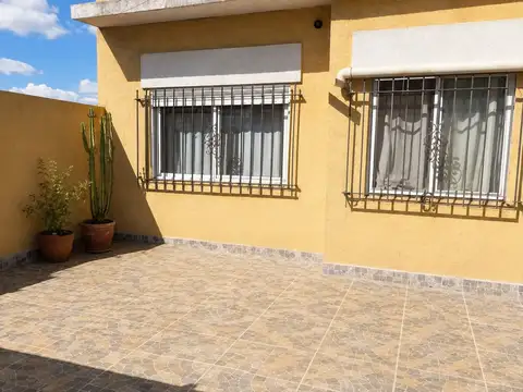 Venta ph, 3 ambientes en Munro,  Terraza y quincho