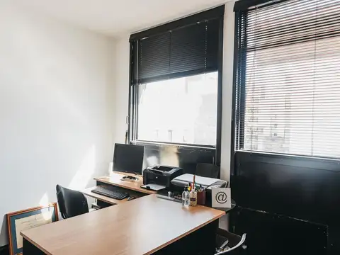 Oficina en Alquiler al Norte