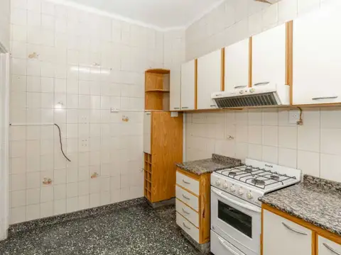 Depto Tipo Casa en Venta 56 años